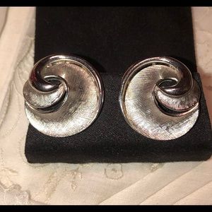 Trifari Silver Abstract Round Clip On Earrings Mid Century Modern Art Vintage